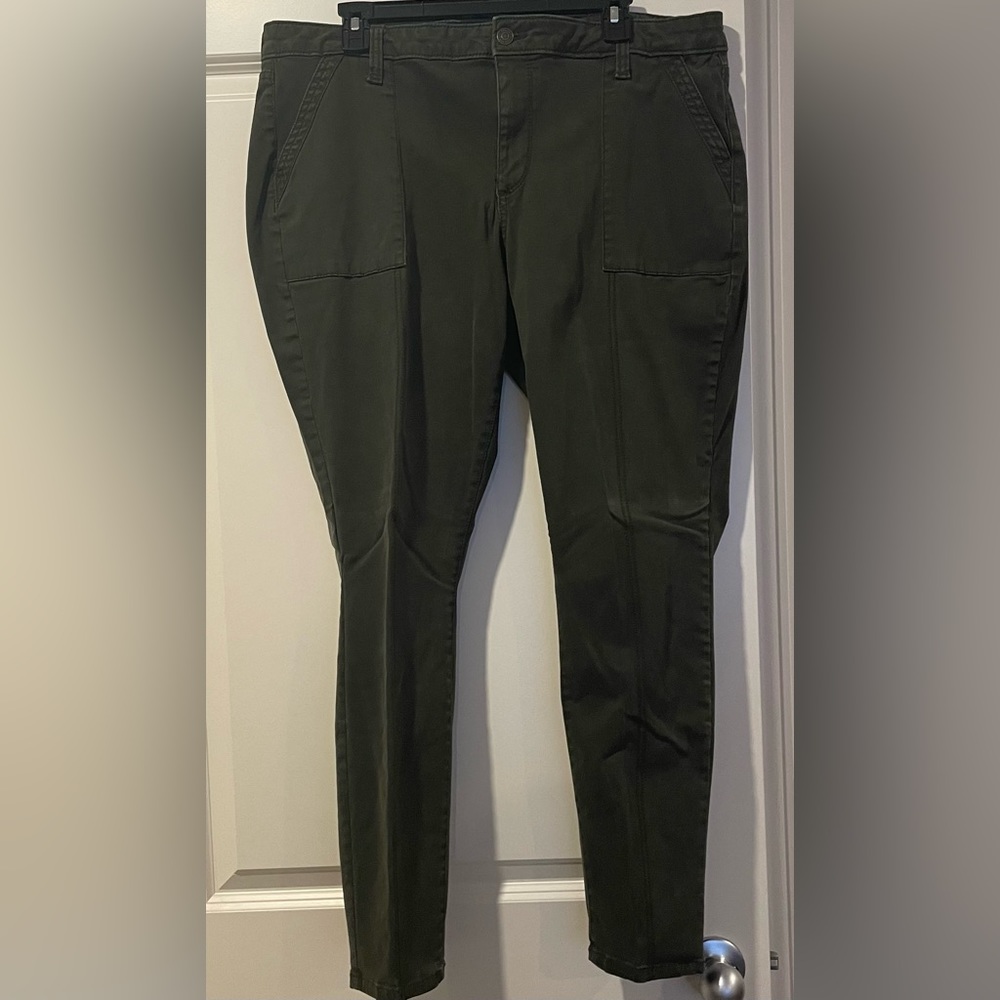 Sonoma Women’s Green Pants